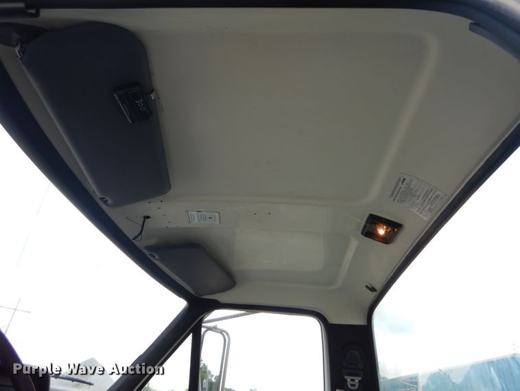 image for item GV9187 1995 Ford F800  sewer jetter truck