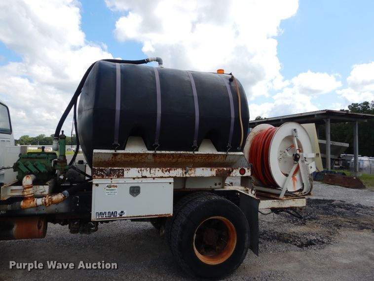 image for item GV9187 1995 Ford F800  sewer jetter truck