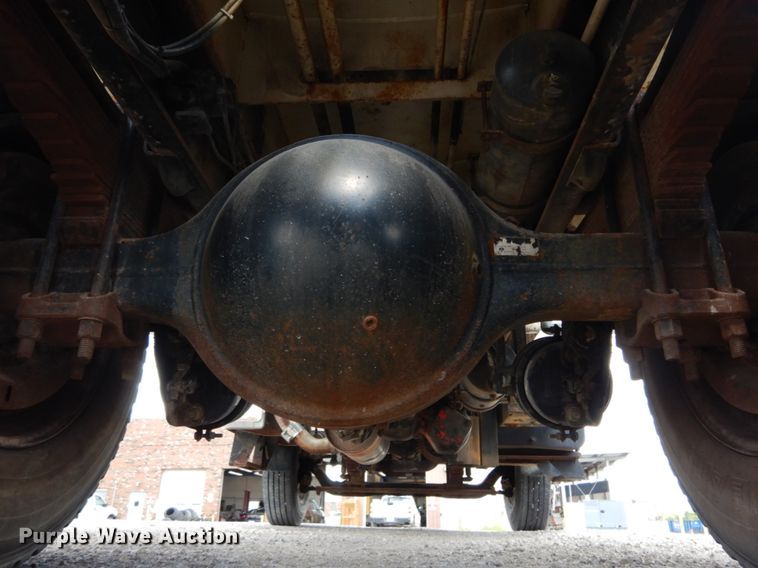 image for item GV9187 1995 Ford F800  sewer jetter truck