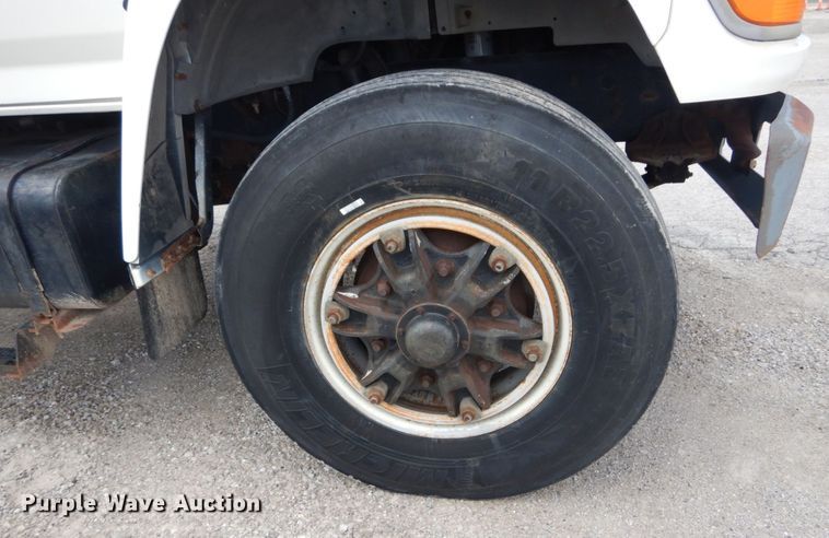 image for item GV9187 1995 Ford F800  sewer jetter truck