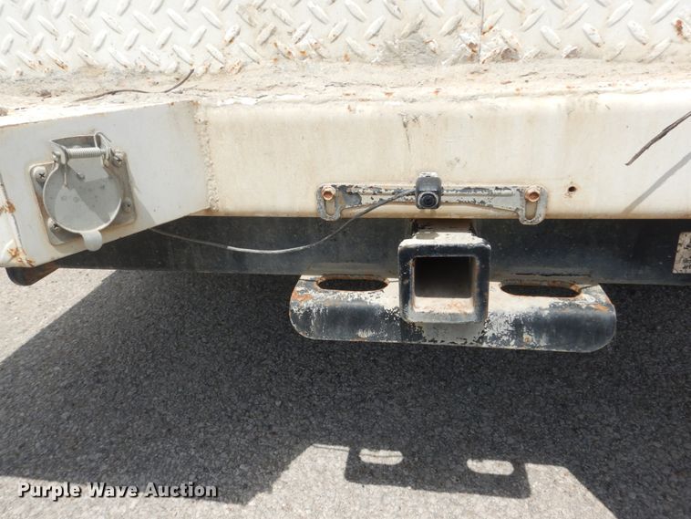 image for item GV9188 2005 Ford F250 Super Duty XL  utility bed pickup truck