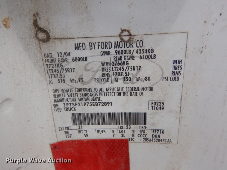 image for item GV9188 2005 Ford F250 Super Duty XL  utility bed pickup truck