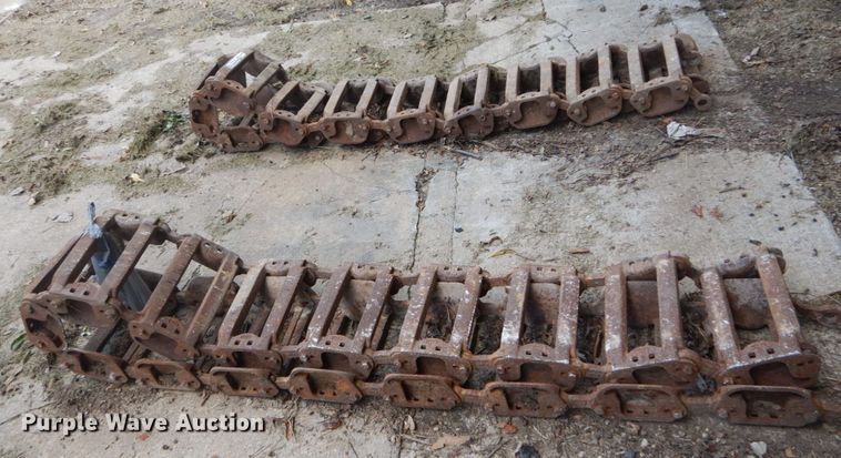 image for item GV9193 Bobcat steel over the tire tracks