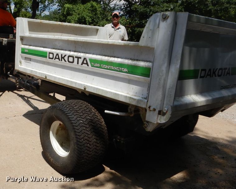 image for item GV9194 Dakota 525 dump cart