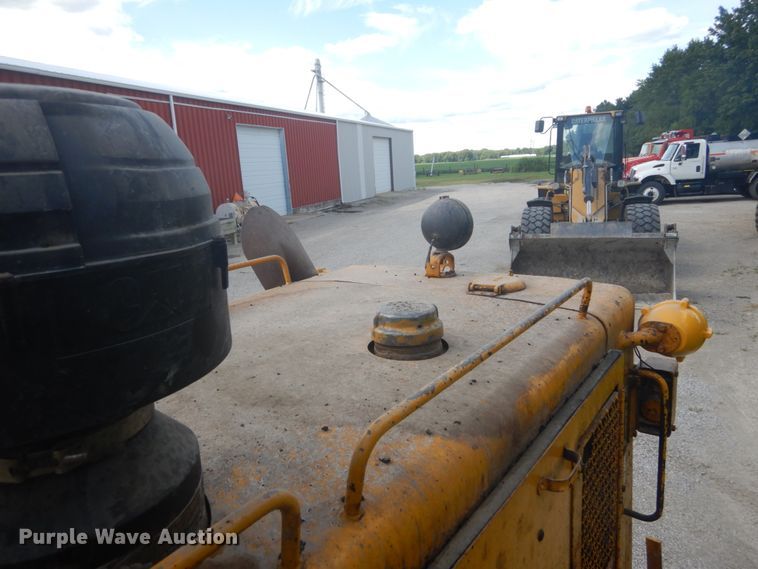 image for item GV9201 1978 Caterpillar 140G  motor grader