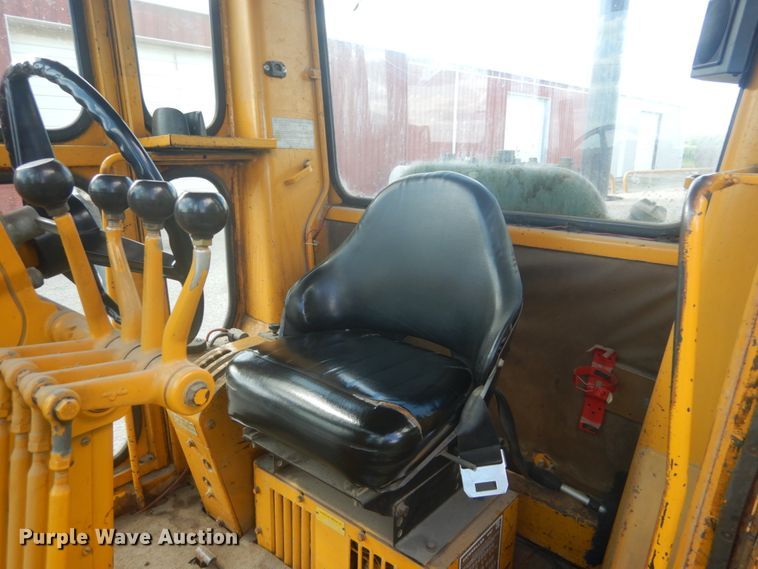 image for item GV9201 1978 Caterpillar 140G  motor grader
