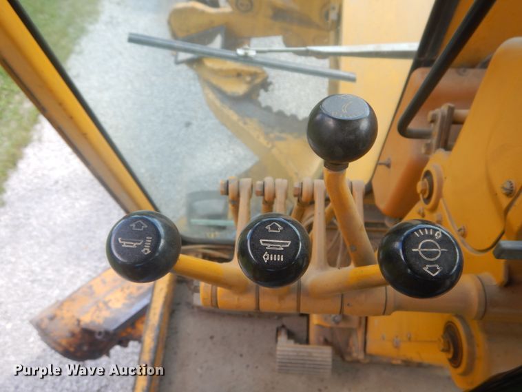 image for item GV9201 1978 Caterpillar 140G  motor grader