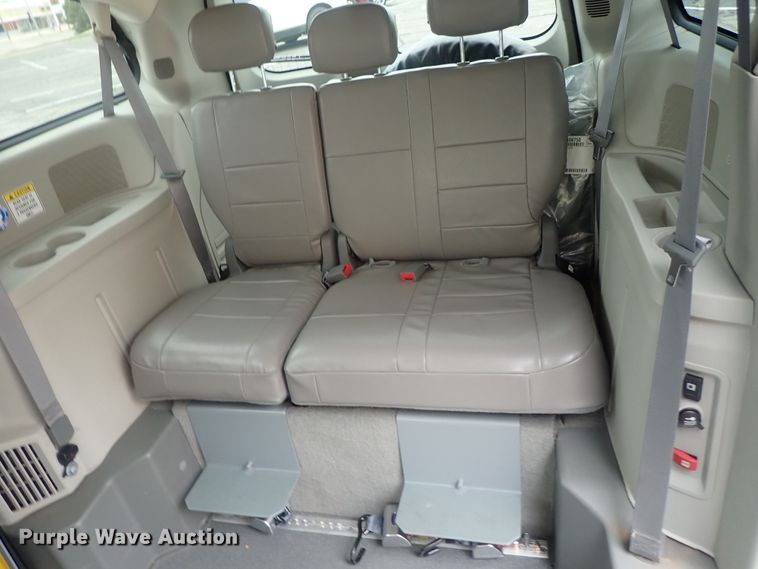 image for item GV9579 2010 Dodge Grand Caravan  Amerivan handicap accessible van