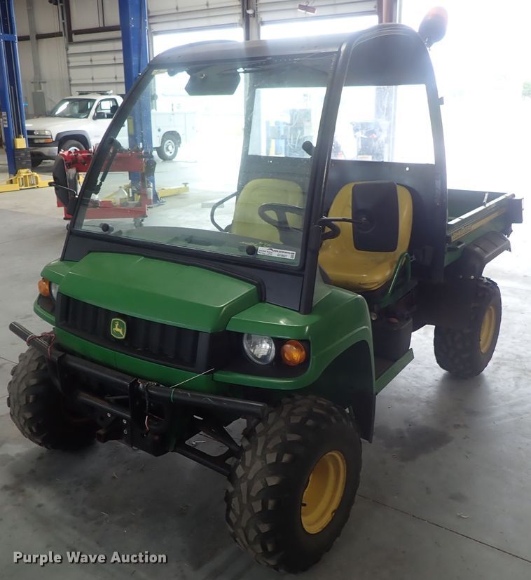 image for item GV9601 2004 John Deere Gator HPX  utility vehicle