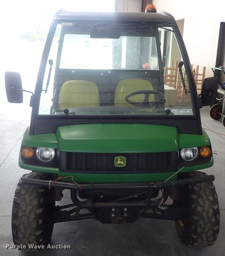 image for item GV9601 2004 John Deere Gator HPX  utility vehicle