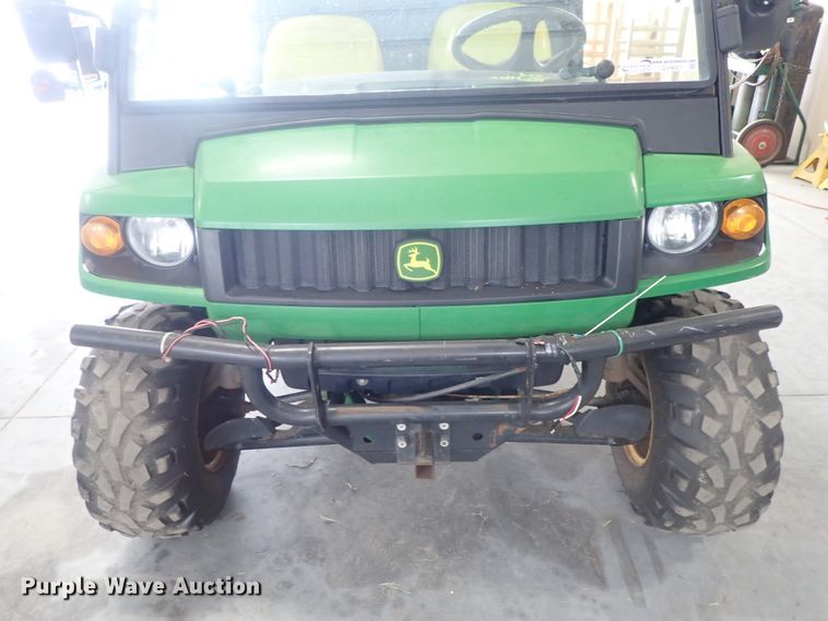 image for item GV9601 2004 John Deere Gator HPX  utility vehicle