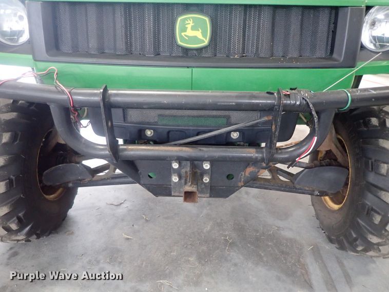 image for item GV9601 2004 John Deere Gator HPX  utility vehicle