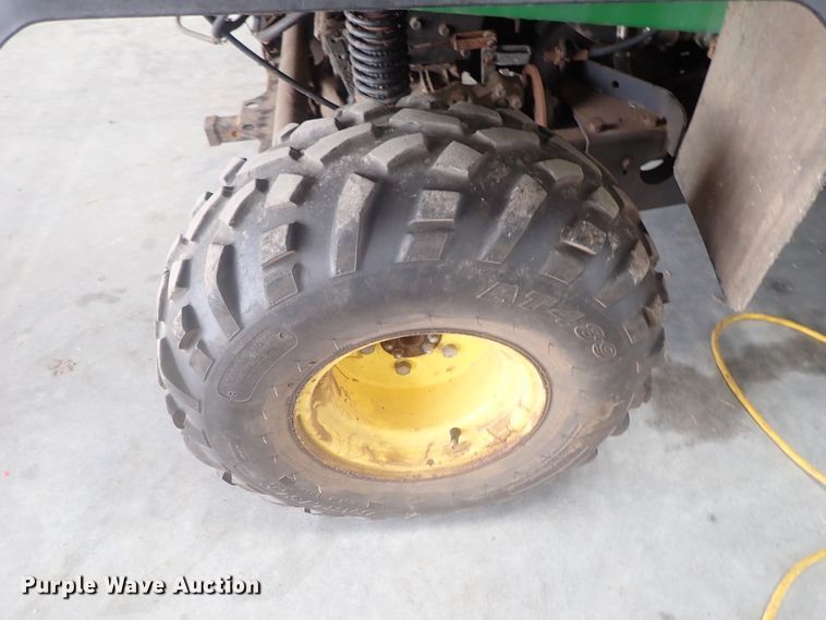 image for item GV9601 2004 John Deere Gator HPX  utility vehicle