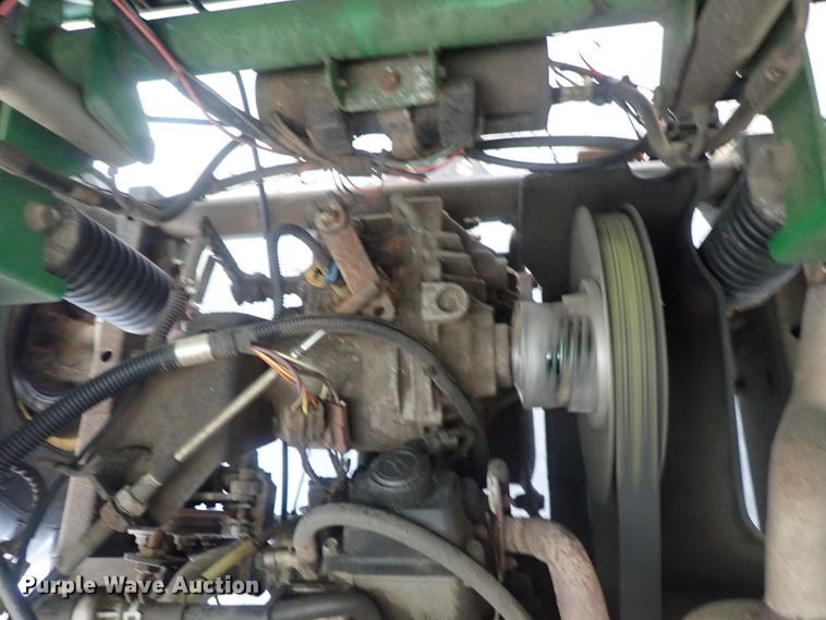 image for item GV9601 2004 John Deere Gator HPX  utility vehicle