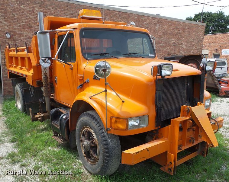 image for item GX9155 1995 International 4700  dump truck