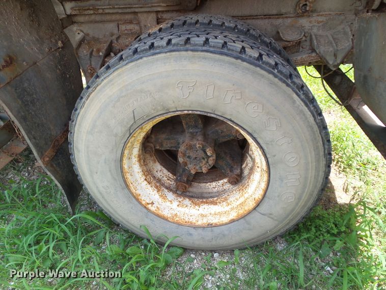 image for item GX9155 1995 International 4700  dump truck