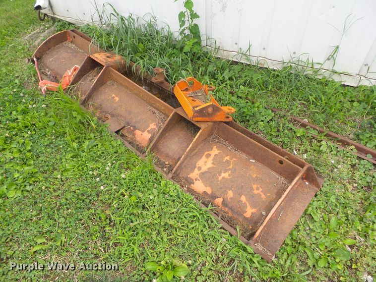 image for item GX9155 1995 International 4700  dump truck