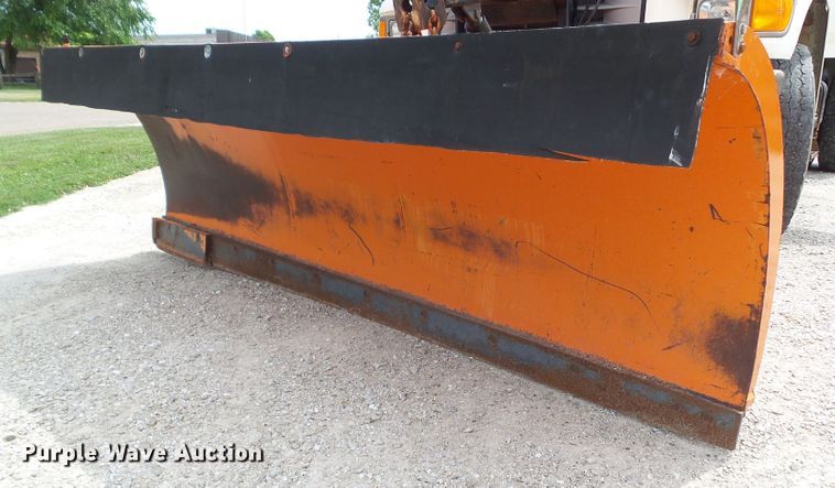 image for item GX9156 1995 Ford F700  dump truck