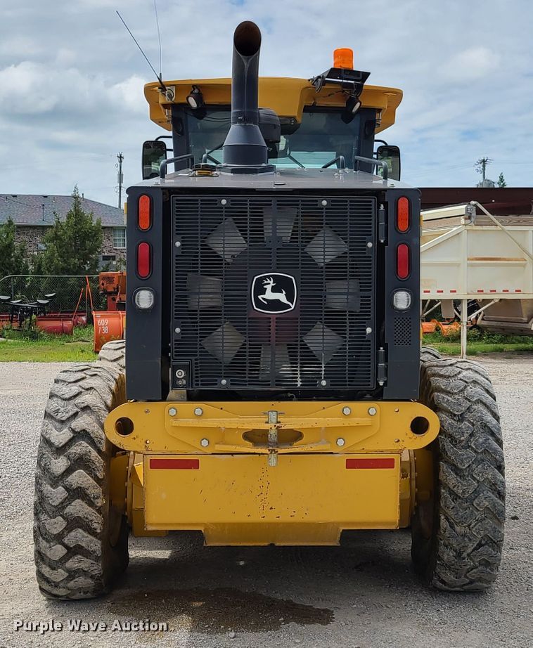 image for item GX9304 2012 John Deere 770G  motor grader