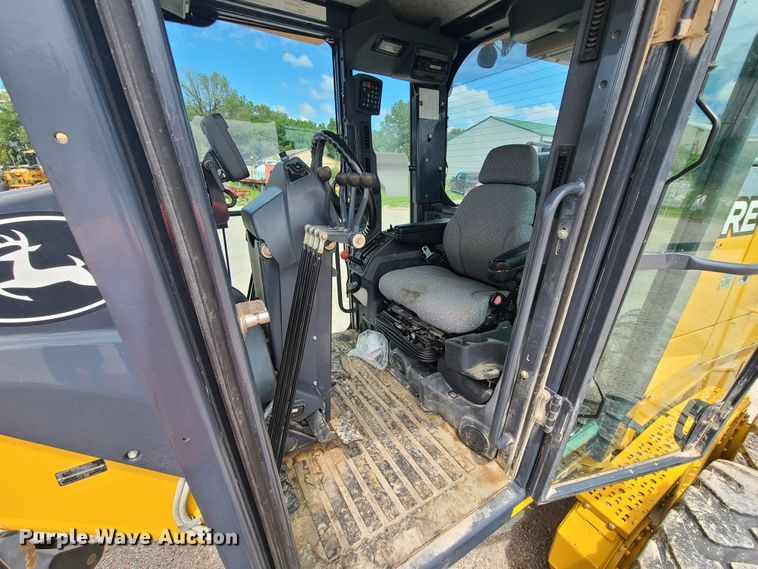 image for item GX9304 2012 John Deere 770G  motor grader