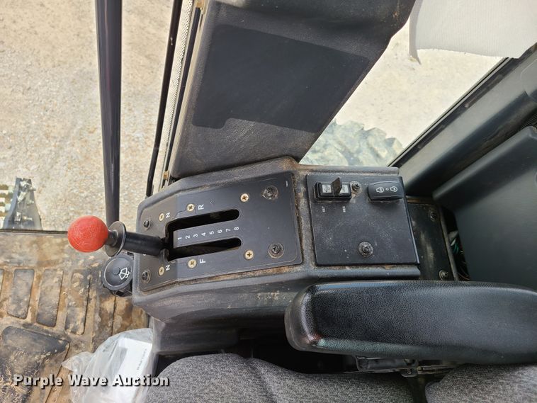 image for item GX9304 2012 John Deere 770G  motor grader