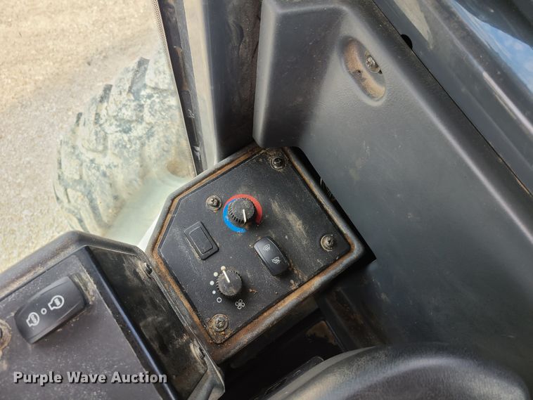 image for item GX9304 2012 John Deere 770G  motor grader