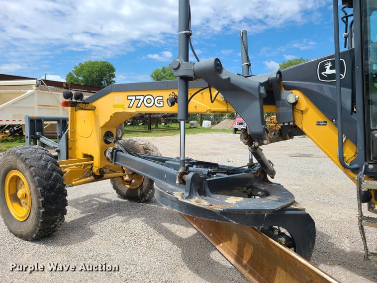 image for item GX9304 2012 John Deere 770G  motor grader