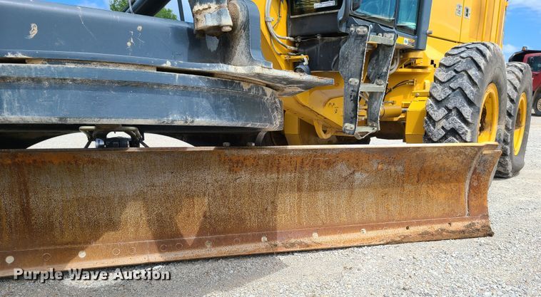 image for item GX9304 2012 John Deere 770G  motor grader