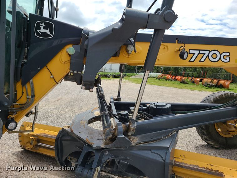 image for item GX9304 2012 John Deere 770G  motor grader