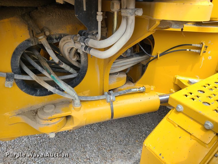 image for item GX9304 2012 John Deere 770G  motor grader