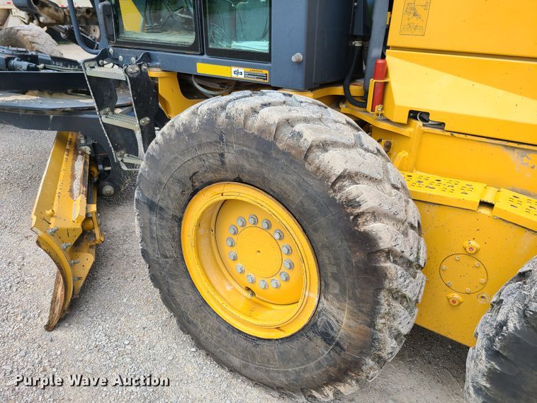 image for item GX9304 2012 John Deere 770G  motor grader