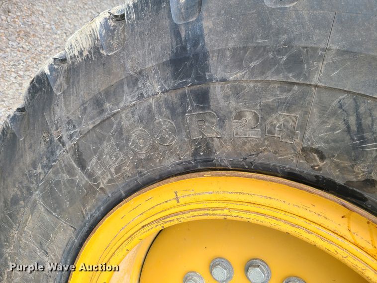 image for item GX9304 2012 John Deere 770G  motor grader