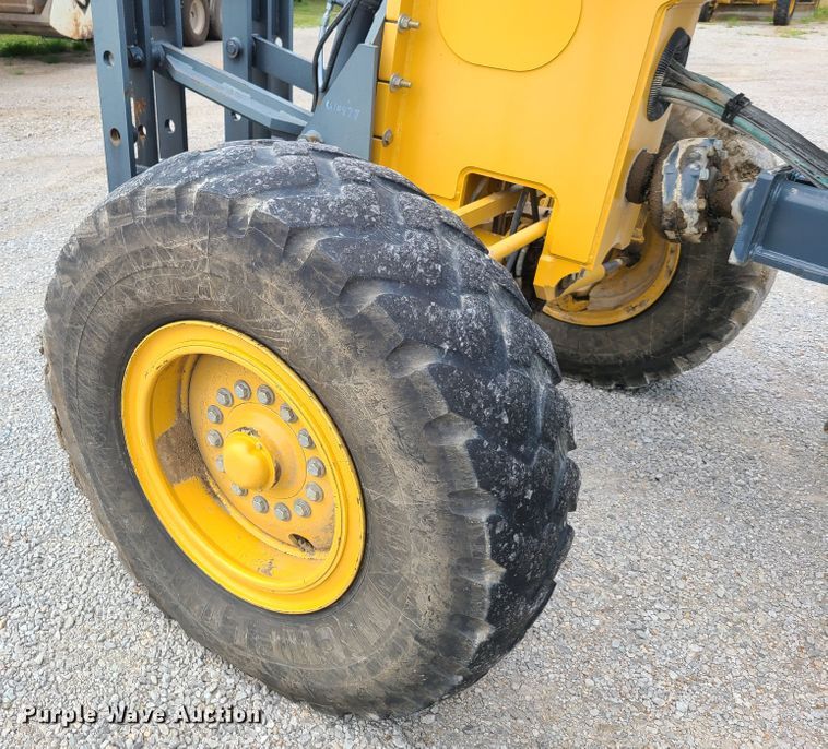 image for item GX9304 2012 John Deere 770G  motor grader