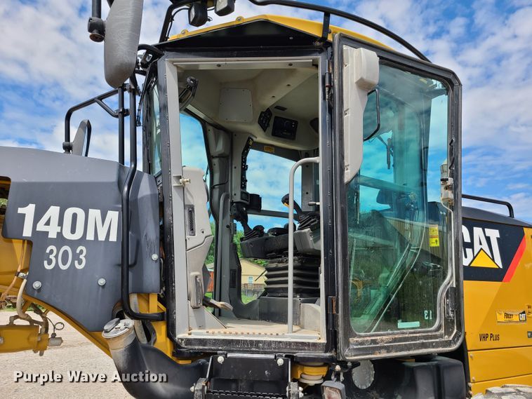 image for item GX9305 2011 Caterpillar 140M  motor grader