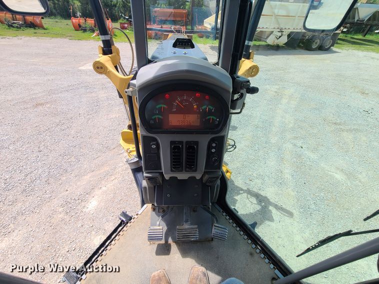 image for item GX9305 2011 Caterpillar 140M  motor grader