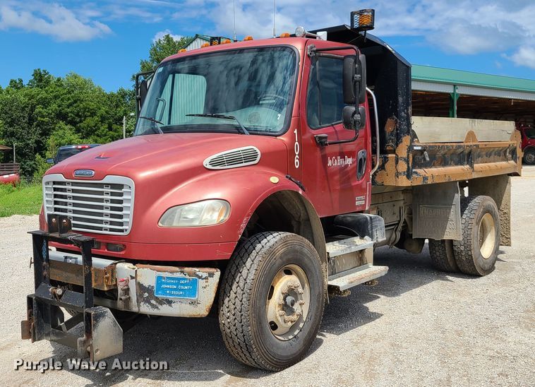 image for item GX9306 2005 Freightliner Business Class M2  dump truck