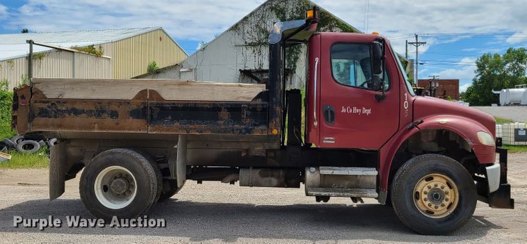 image for item GX9306 2005 Freightliner Business Class M2  dump truck