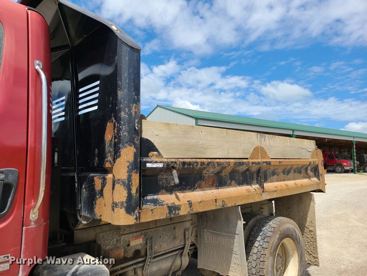 image for item GX9306 2005 Freightliner Business Class M2  dump truck