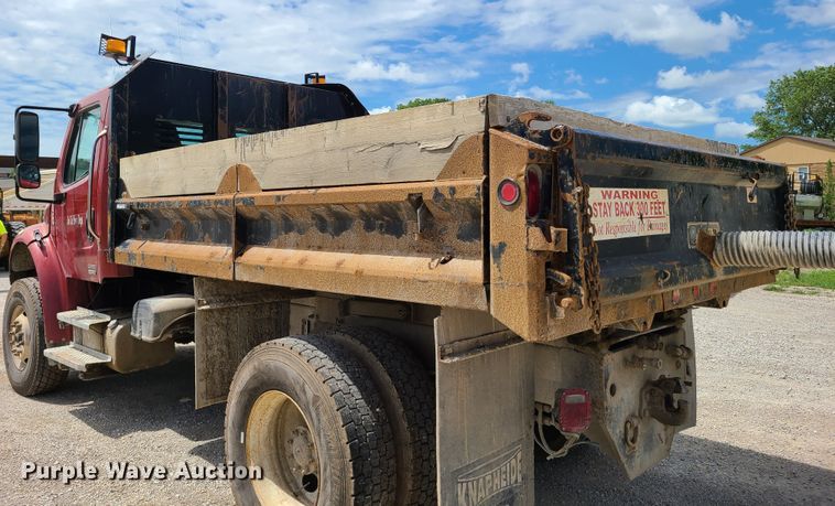 image for item GX9306 2005 Freightliner Business Class M2  dump truck