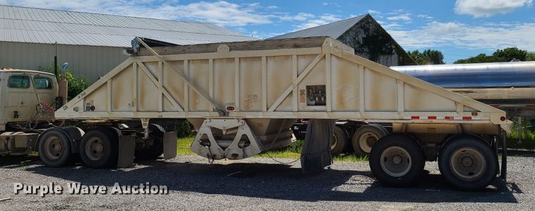 image for item GX9308 2004 Ranch bottom dump trailer