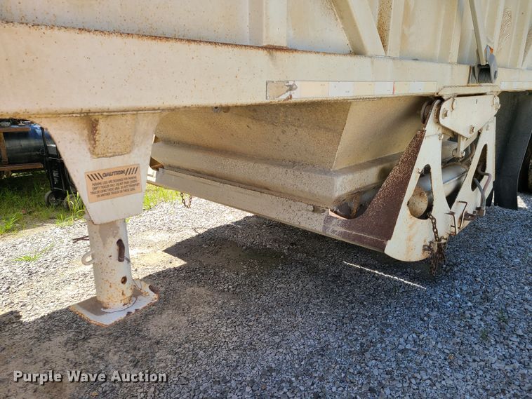 image for item GX9308 2004 Ranch bottom dump trailer