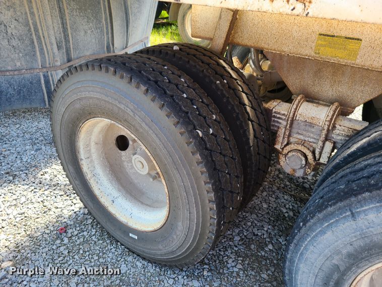 image for item GX9308 2004 Ranch bottom dump trailer