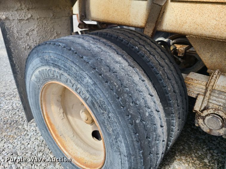 image for item GX9308 2004 Ranch bottom dump trailer