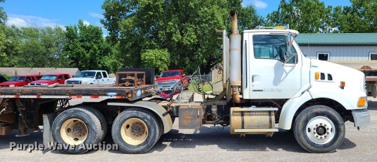 image for item GX9309 2001 Sterling A-Line  semi truck