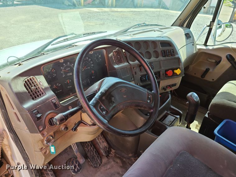 image for item GX9309 2001 Sterling A-Line  semi truck