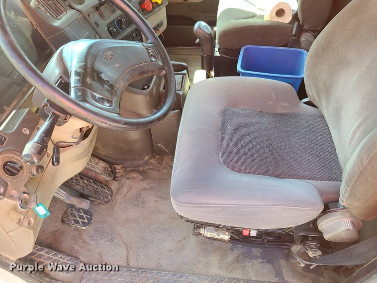 image for item GX9309 2001 Sterling A-Line  semi truck