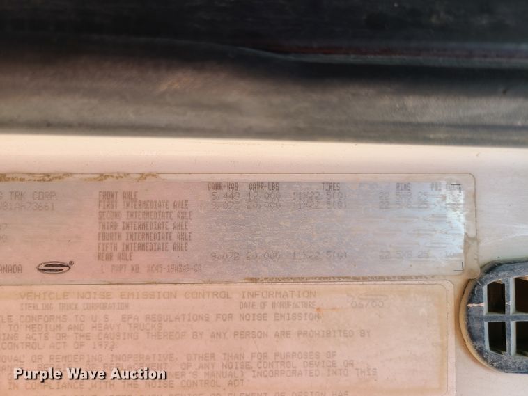 image for item GX9309 2001 Sterling A-Line  semi truck