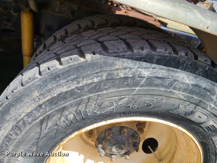 image for item GX9309 2001 Sterling A-Line  semi truck