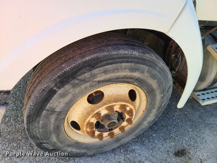 image for item GX9309 2001 Sterling A-Line  semi truck