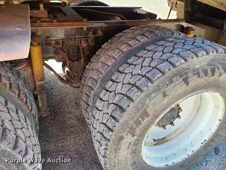 image for item GX9309 2001 Sterling A-Line  semi truck